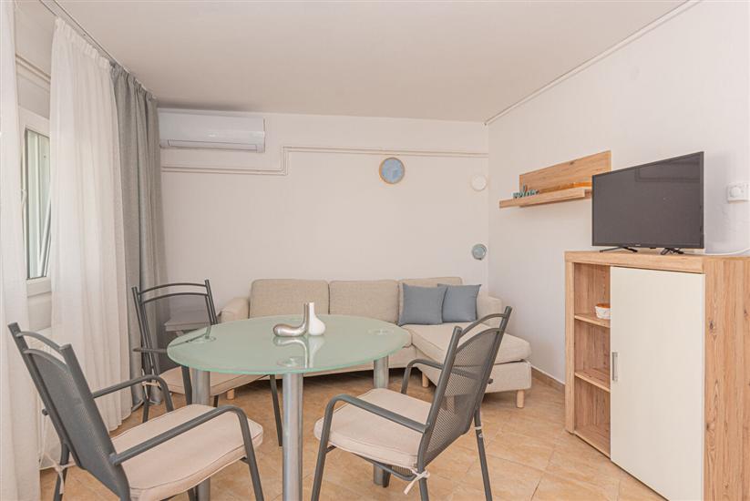 Apartment A3, for 5 persons