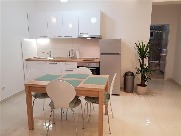 Apartment A2, for 3 persons