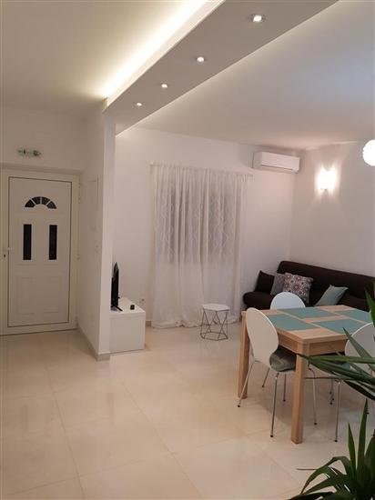 Apartment A2, for 3 persons