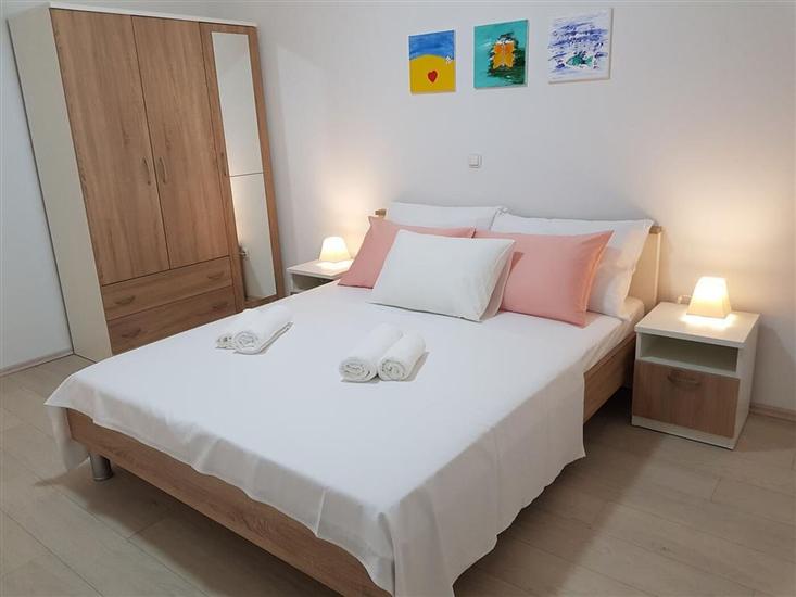 Apartment A2, for 3 persons