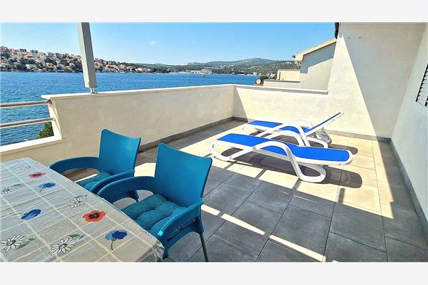 Apartment A4, for 4 persons