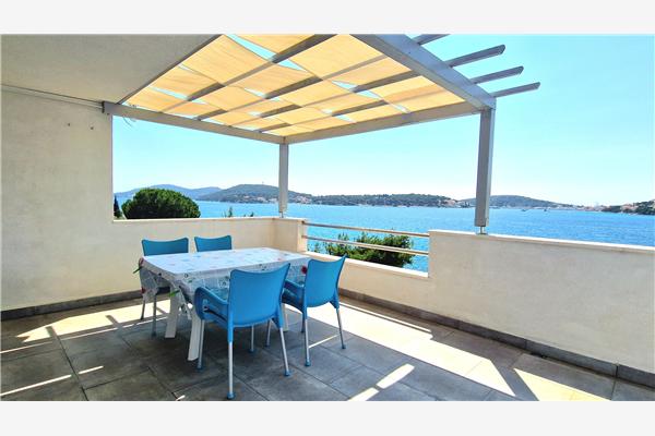 Apartment A4, for 4 persons