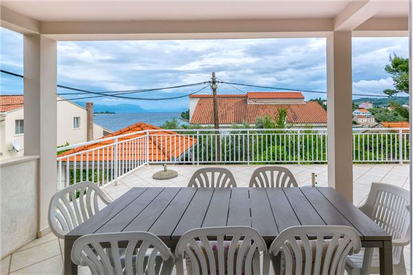 Apartment A1, for 6 persons