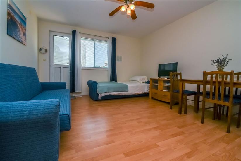 Apartment A1, for 3 persons