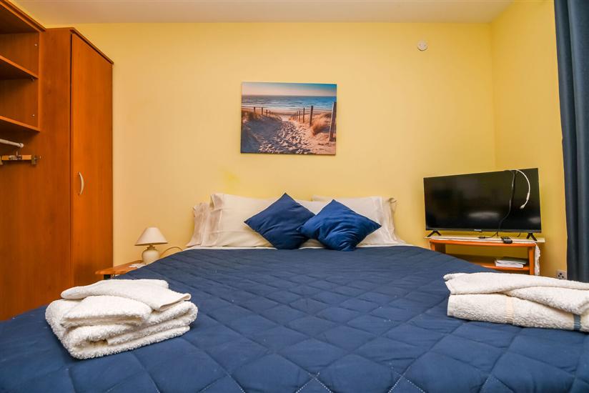 Apartment A2, for 3 persons