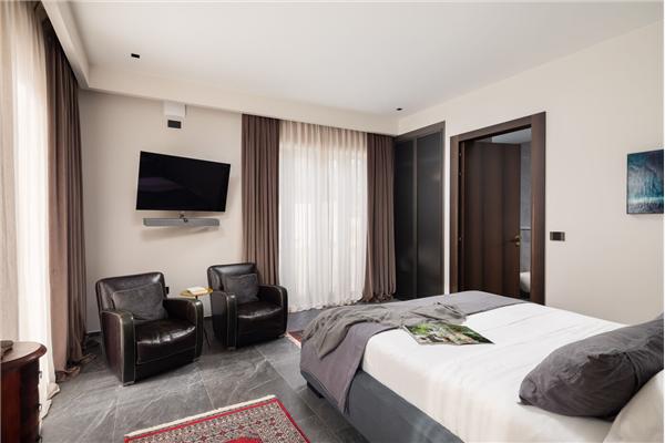 House K1, for 8 persons