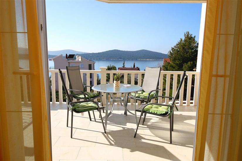 Apartment A1, for 4 persons