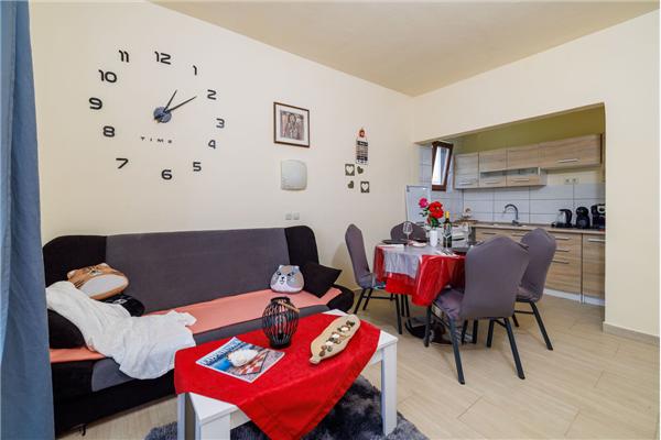 Apartment A1, for 5 persons