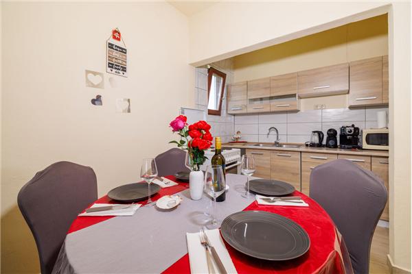 Apartment A1, for 5 persons