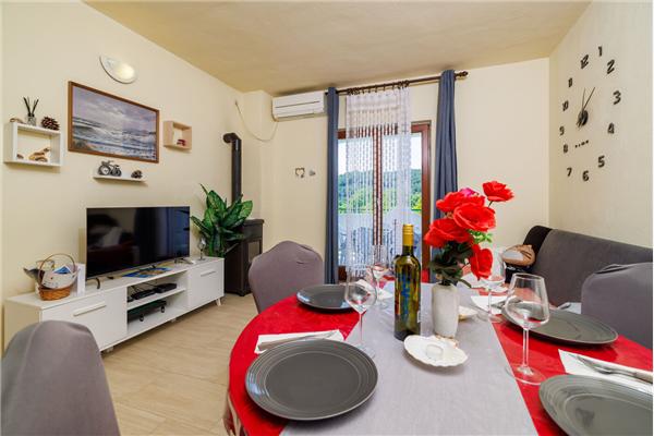 Apartment A1, for 5 persons