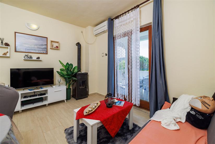 Apartment A1, for 5 persons