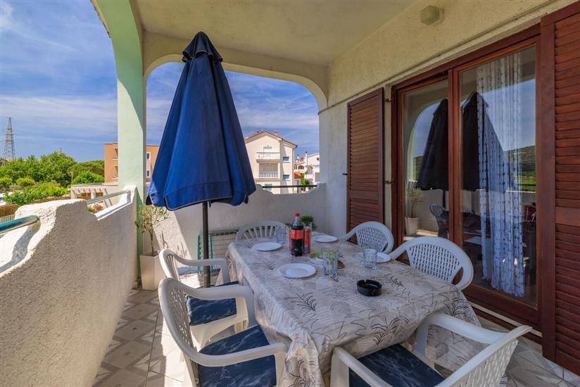 Apartment A1, for 5 persons