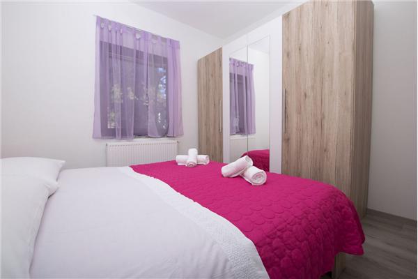 Apartment A1, for 5 persons