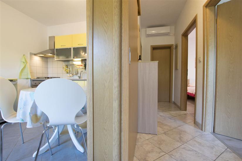 Apartment A1, for 5 persons