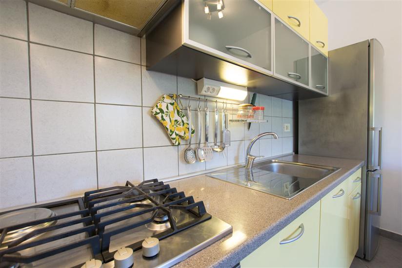 Apartment A1, for 5 persons