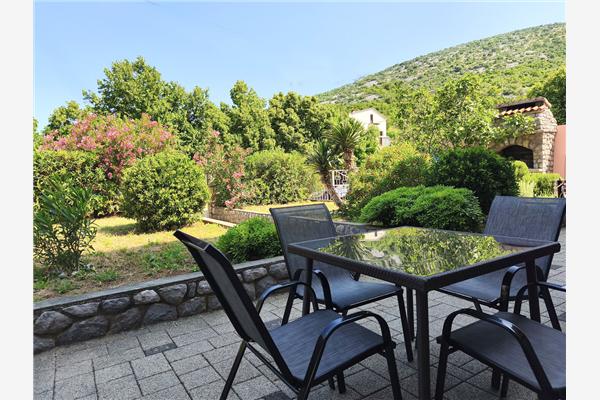 Apartment A1, for 5 persons