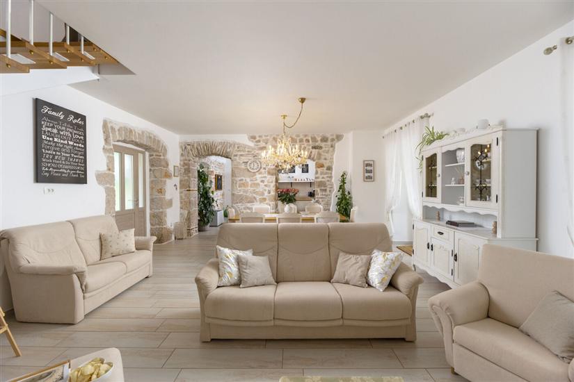 House K1, for 10 persons