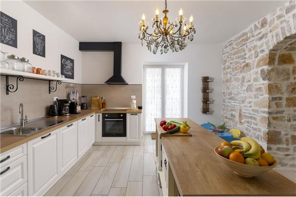 House K1, for 10 persons