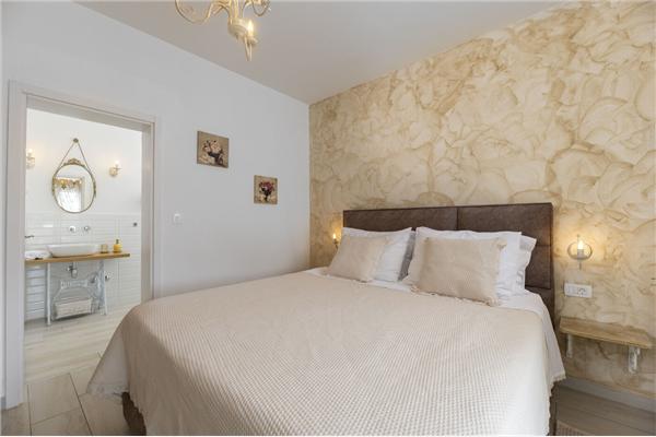 House K1, for 10 persons