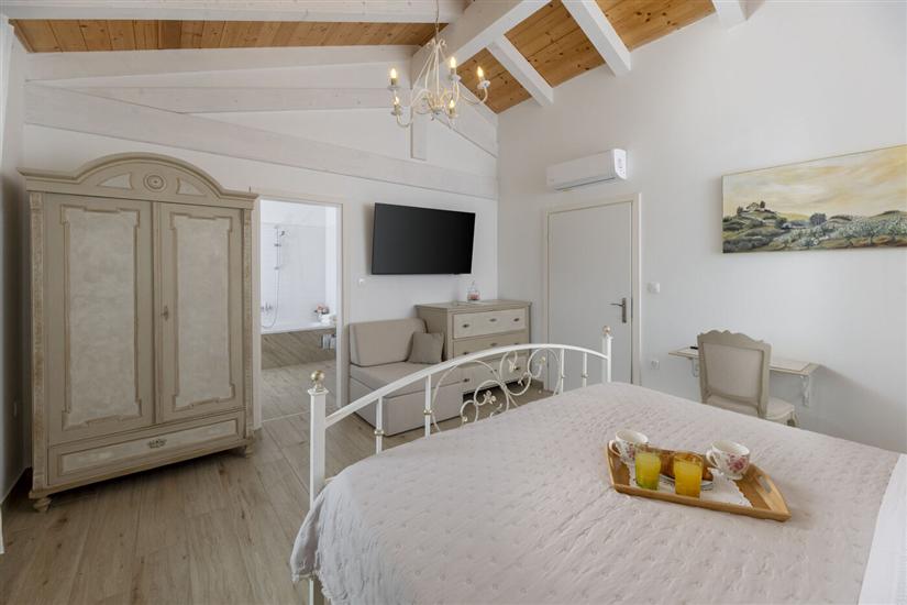 House K1, for 10 persons