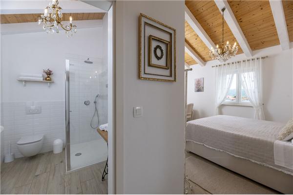 House K1, for 10 persons