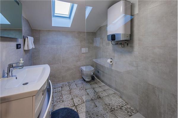 House K1, for 12 persons