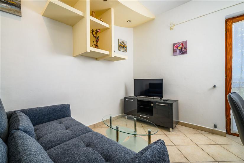 Apartment A1, for 5 persons