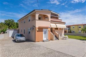 Apartment - Slatina - island Vir