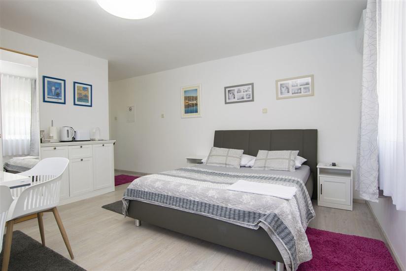 House K1, for 10 persons