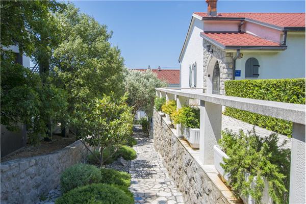 House K1, for 10 persons