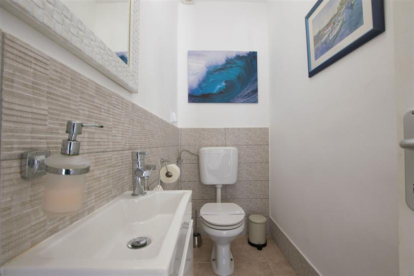 House K1, for 10 persons