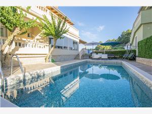 Apartments Olga Rab - island Rab, Size 45.00 m2, Accommodation with pool