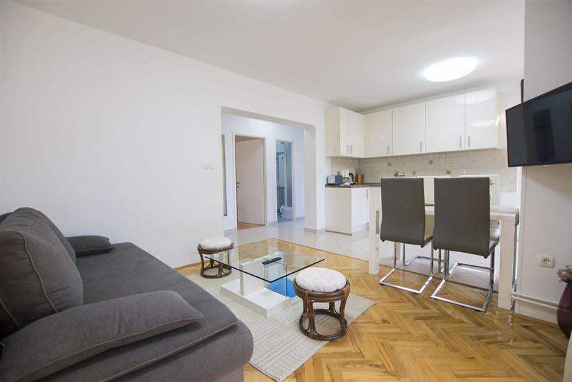 Apartment A2, for 4 persons