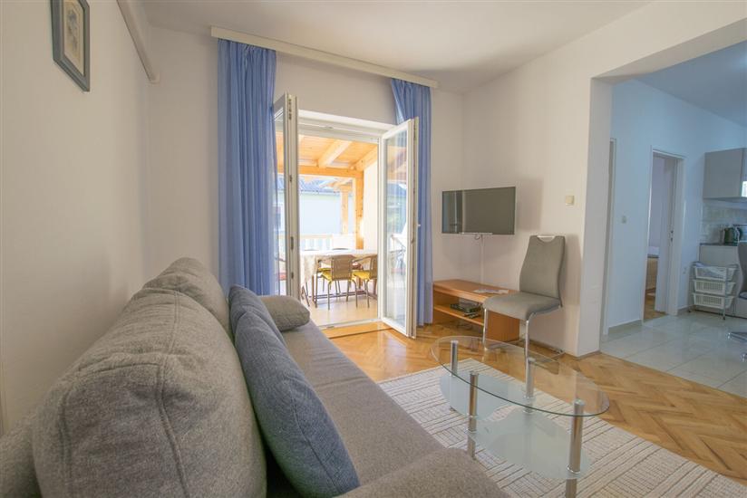 Apartment A4, for 4 persons