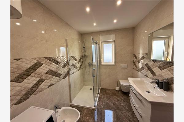 Apartman A2, na 5 osebe