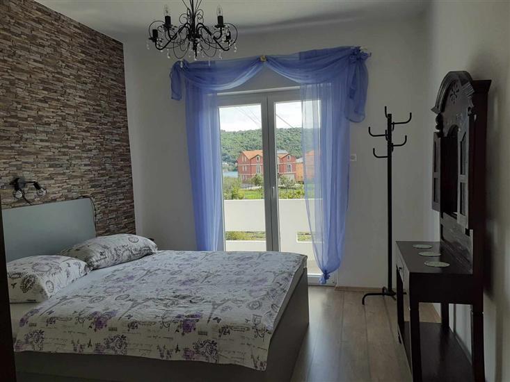 Apartment A1, for 7 persons