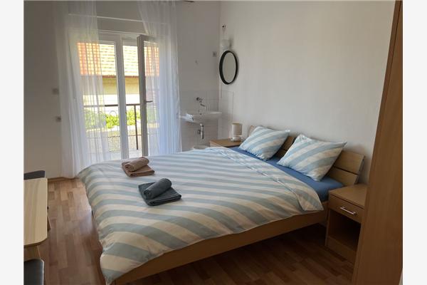 Lägenhet A1, för 8 personer