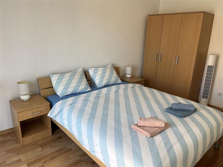 Lägenhet A1, för 8 personer