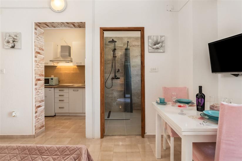 Apartment A2, for 2 persons