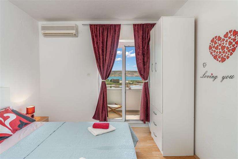 Apartment A4, for 5 persons