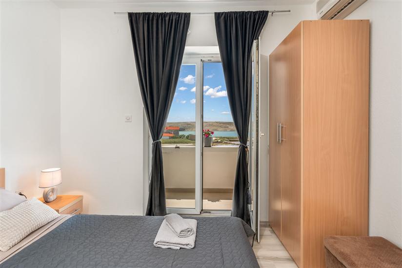 Apartment A4, for 5 persons