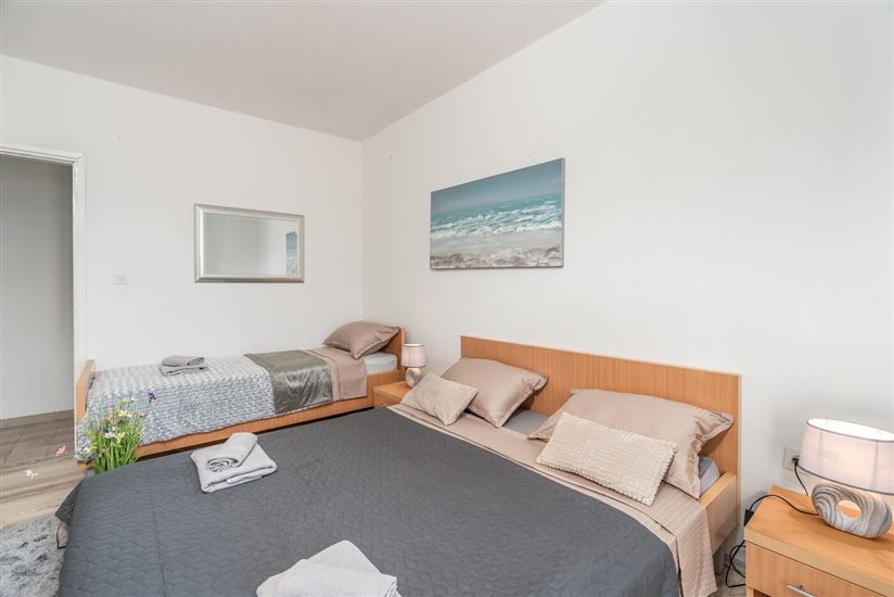 Apartment A4, for 5 persons