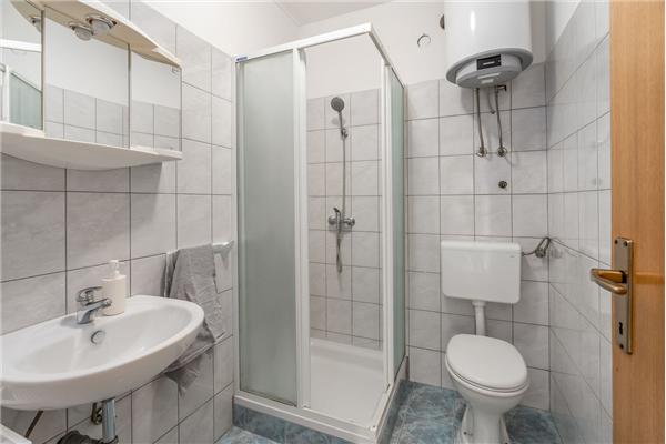 Apartment A4, for 5 persons