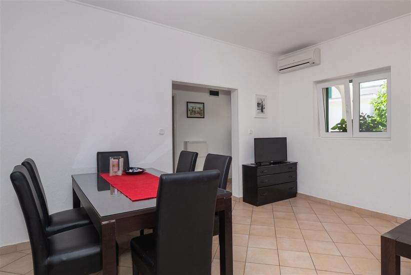 Apartment A1, for 3 persons