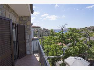 Apartment Nature Karlobag, Size 76.00 m2, Airline distance to the sea 100 m