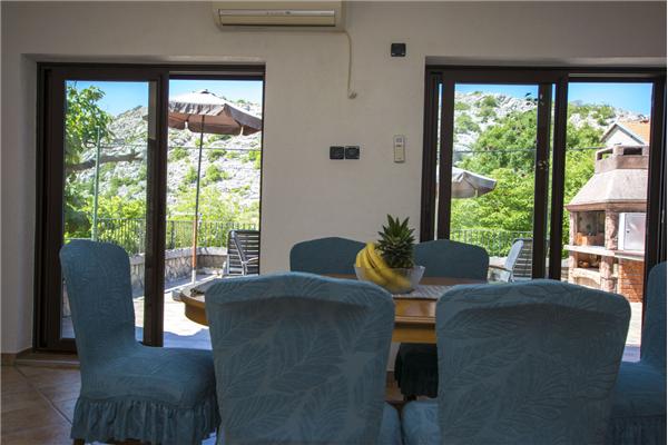 Apartment A1, for 6 persons