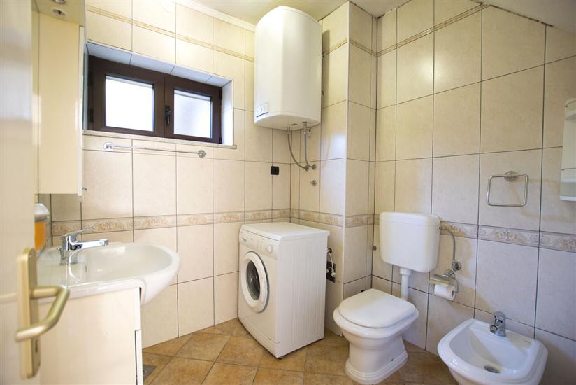 Apartment A1, for 6 persons