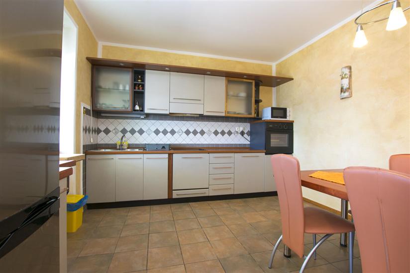 Apartment A3, for 6 persons
