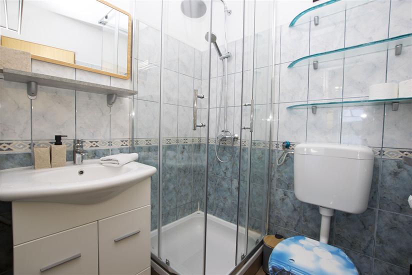 Apartment A3, for 6 persons