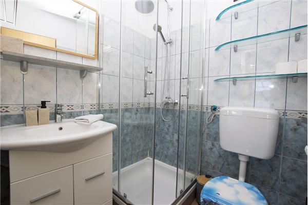 Apartment A3, for 6 persons